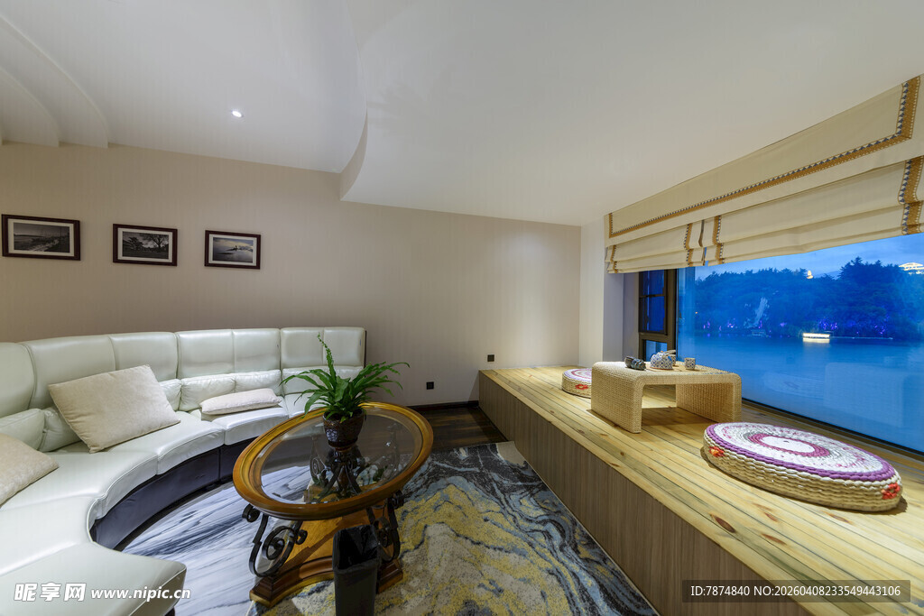 豪华游艇内景舒适休闲空间