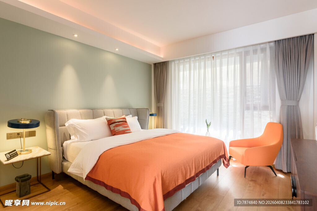 现代简约风温馨卧室空间