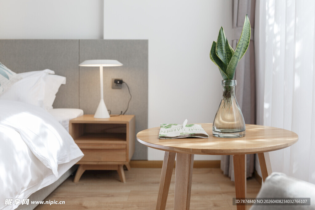 简约卧室一角的温馨景致