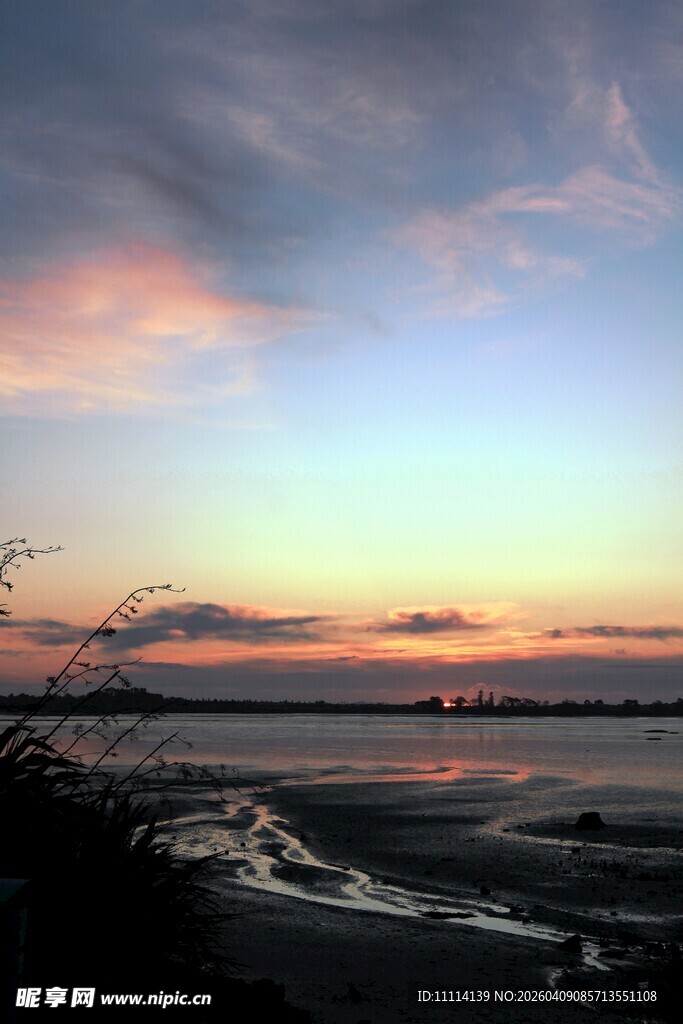 海边绝美日落天空景象