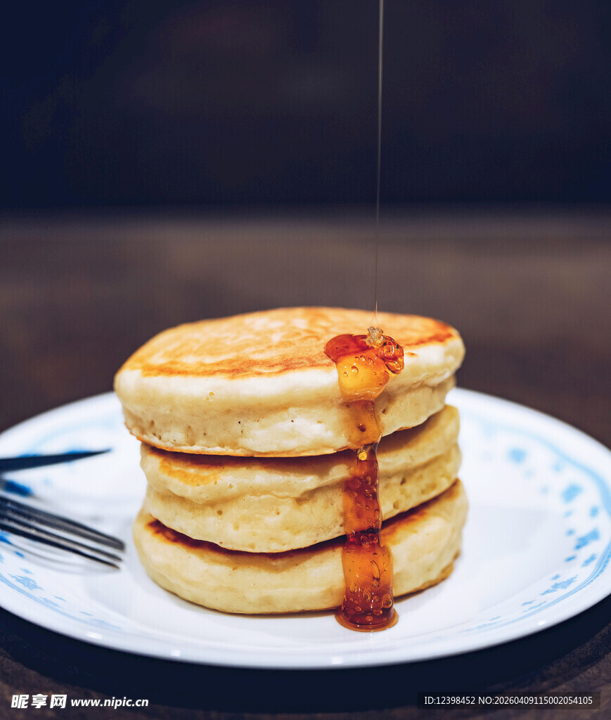 煎饼淋着糖浆