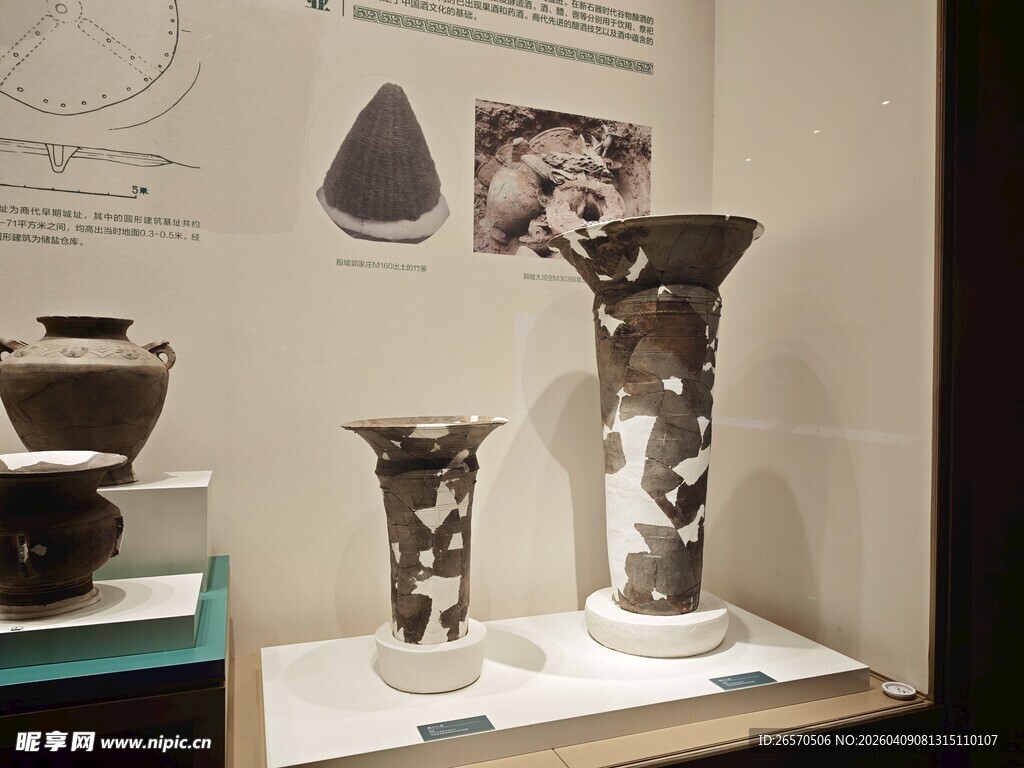 古代陶器展品展示