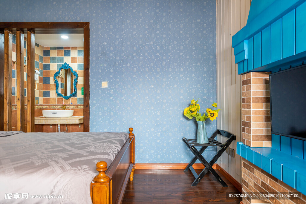 简约蓝色系卧室温馨一角