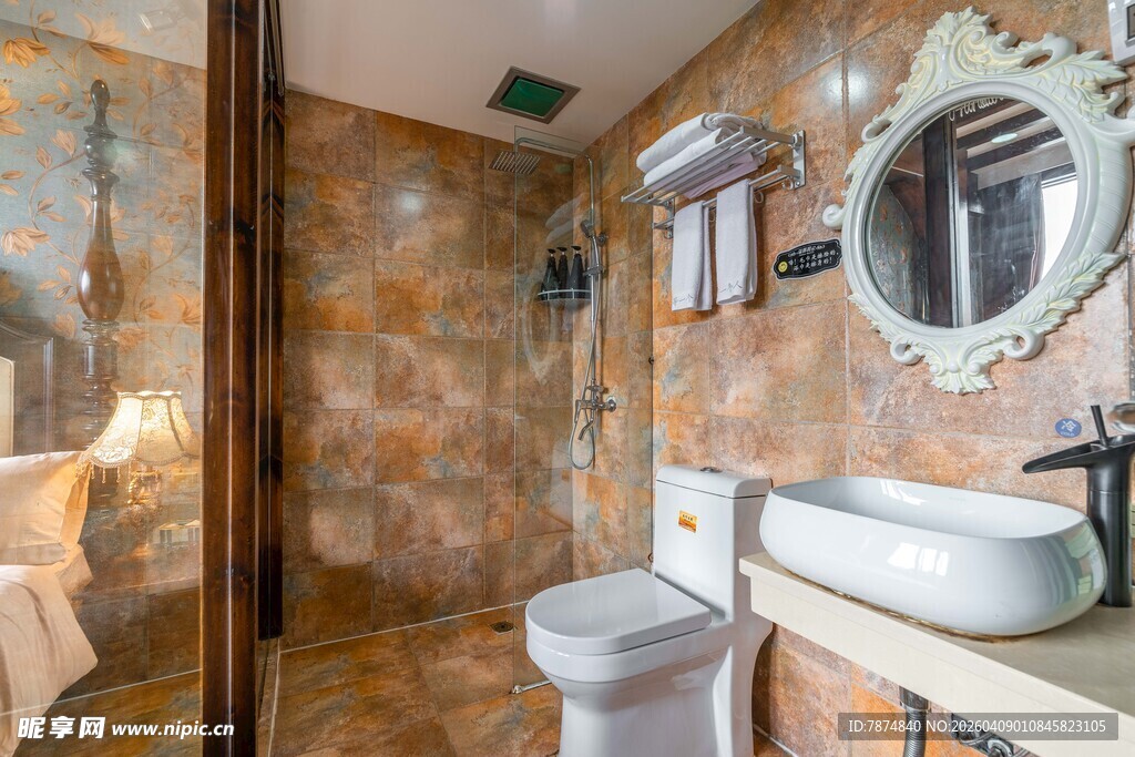 现代风格温馨浴室一角