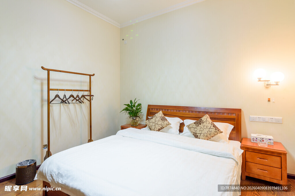 简约温馨卧室室内空间