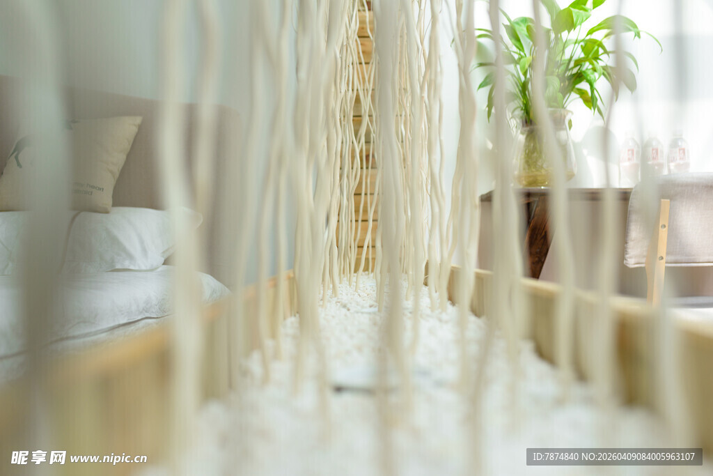 室内垂帘装饰营造温馨氛围