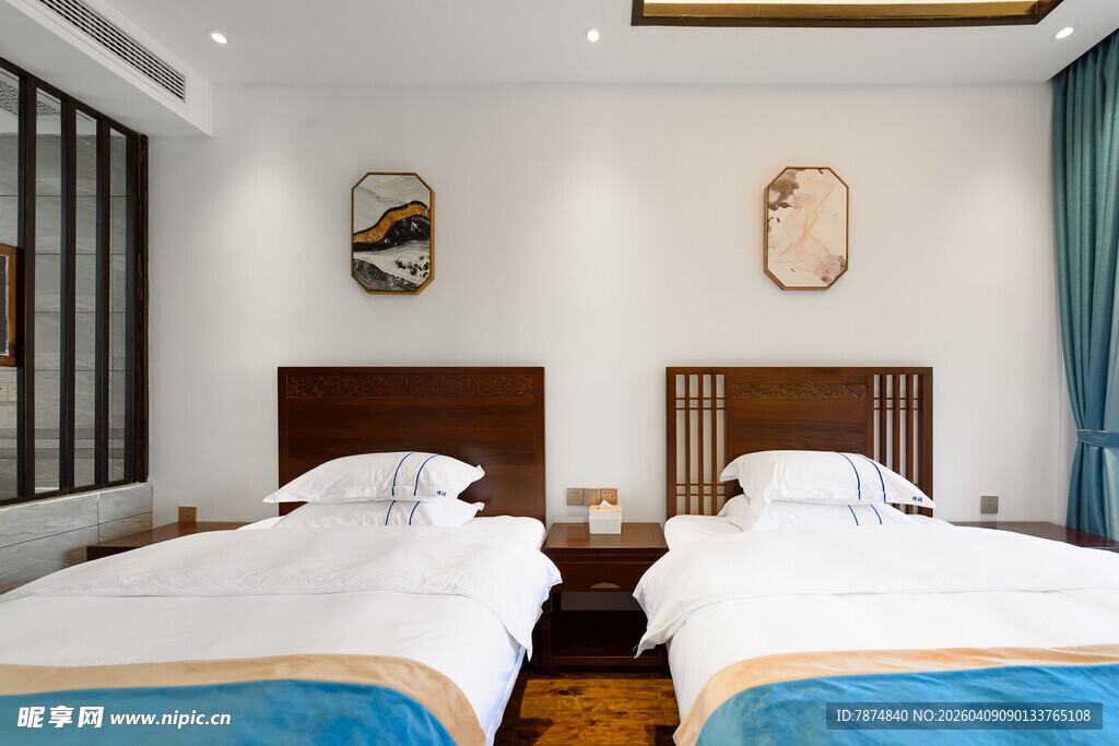 简约温馨双床卧室空间