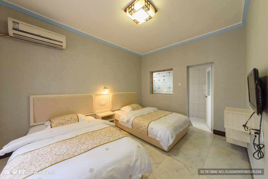 简约温馨双床卧室空间