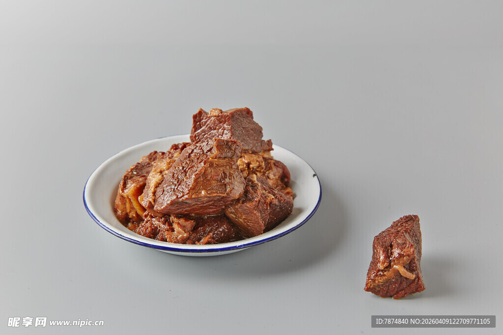 碗中美味卤牛肉