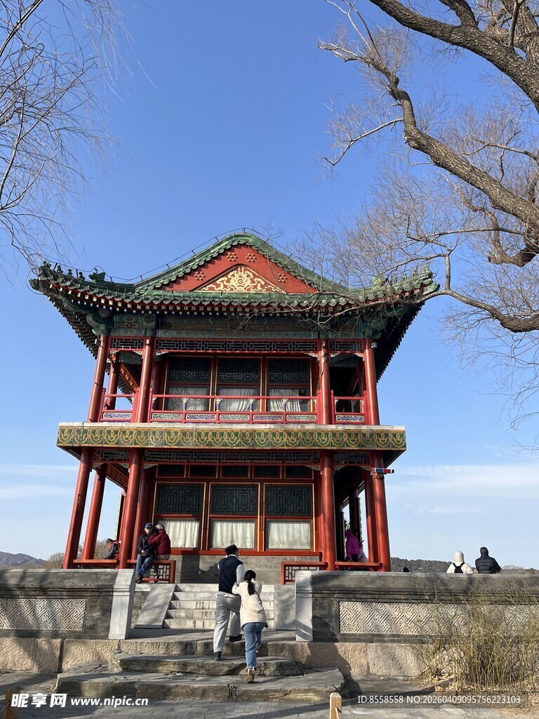 颐和园亭子