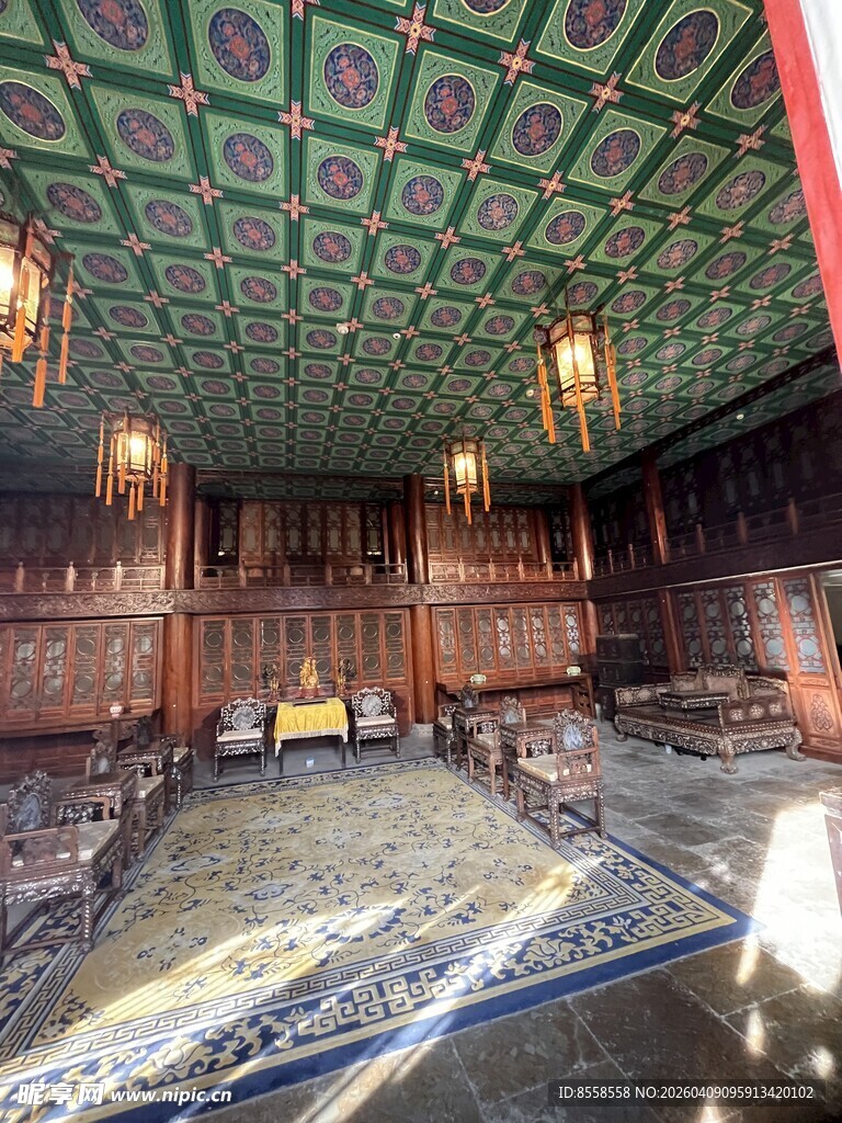 中式古典厅堂华丽内景