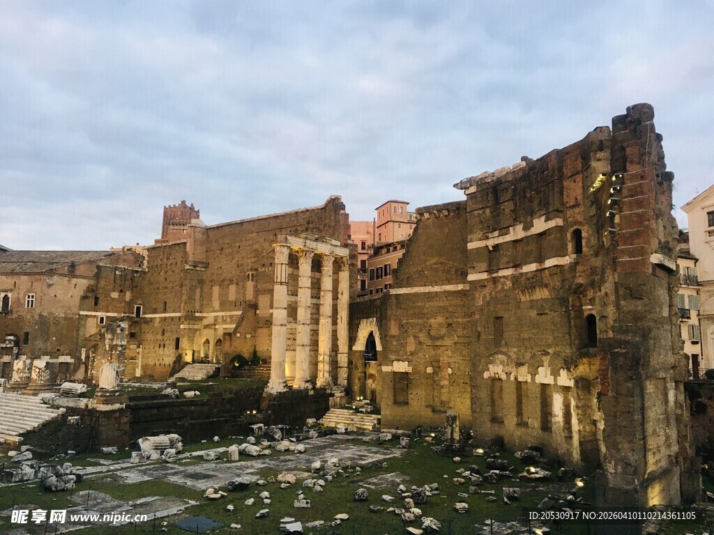 历史遗迹古罗马建筑废墟场景