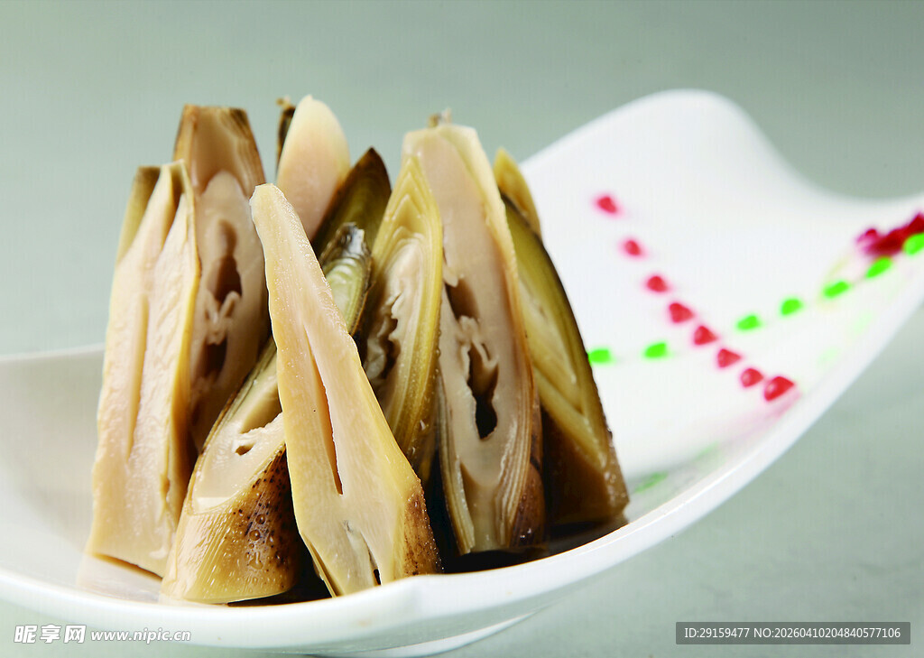 美味笋片摆盘精致