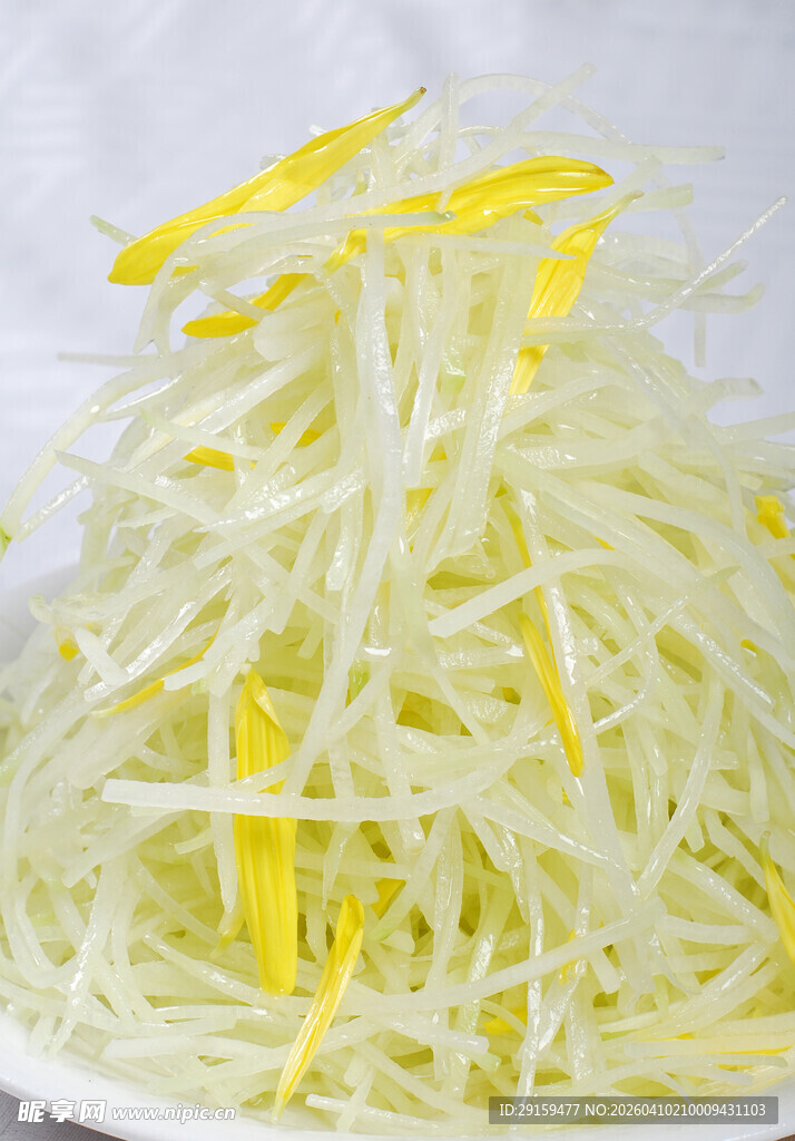 新鲜爽口的嫩豆芽