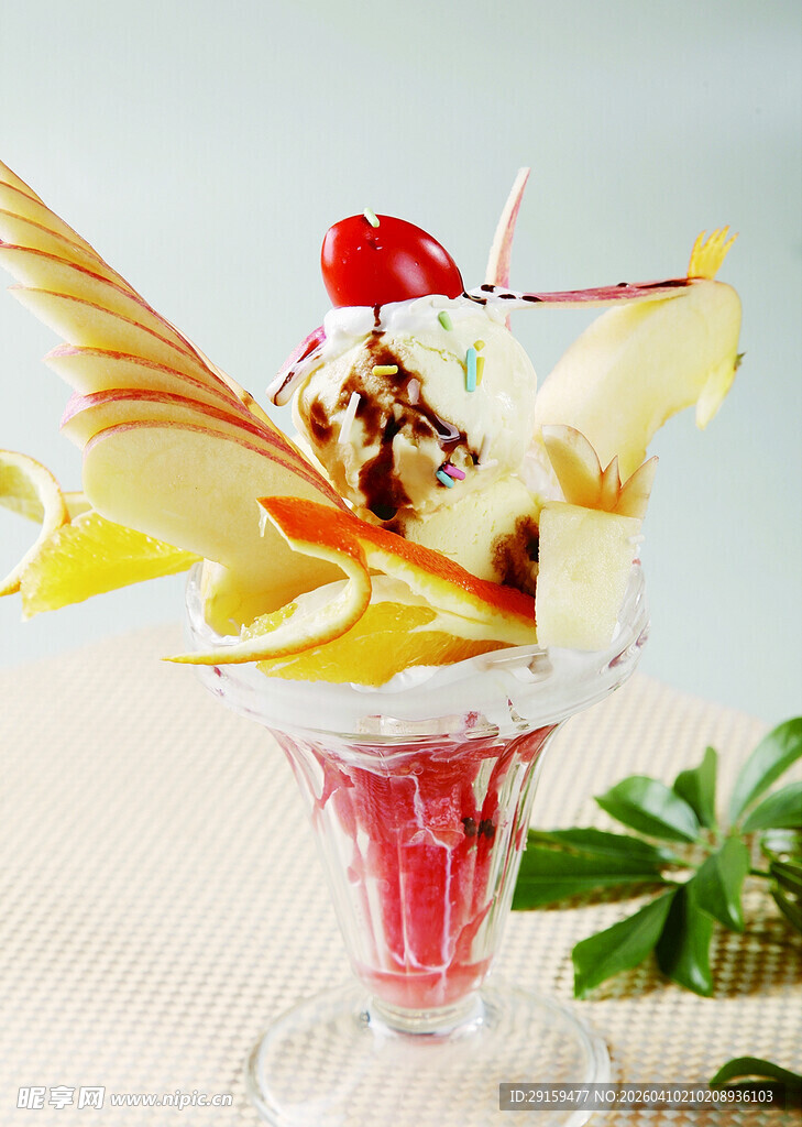 美味水果冰淇淋甜品