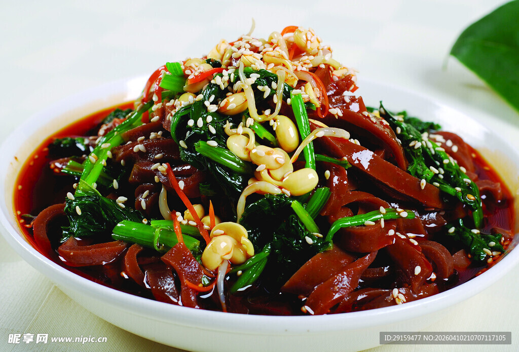 香辣可口凉拌木耳