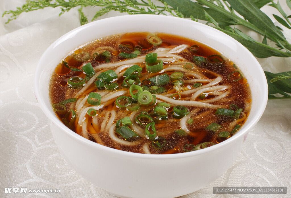 美味热汤面