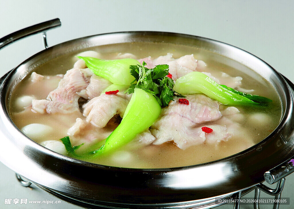 鲜香嫩滑的水煮肉片