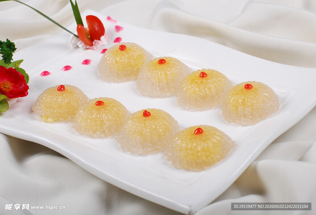 精致美味的水晶虾饺