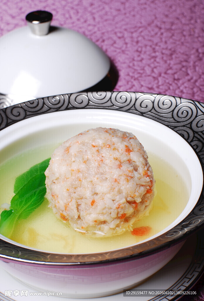 鲜美虾仁肉丸汤