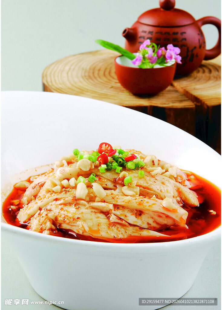 香辣鸡丝美食诱人呈现