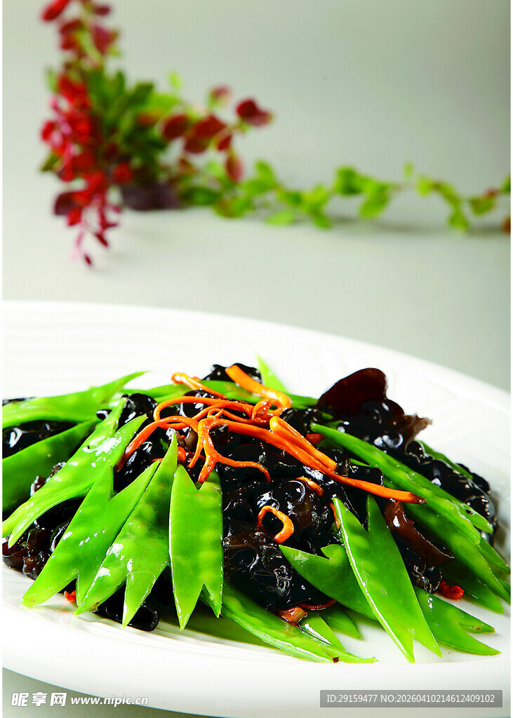 清炒芥蓝配虫草花