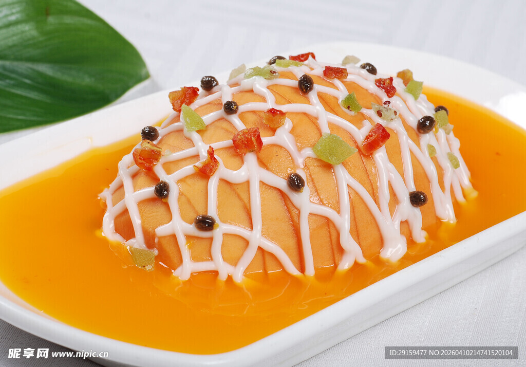 水果点缀的美味南瓜泥