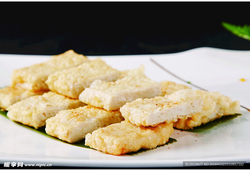 香酥美味炸豆腐块