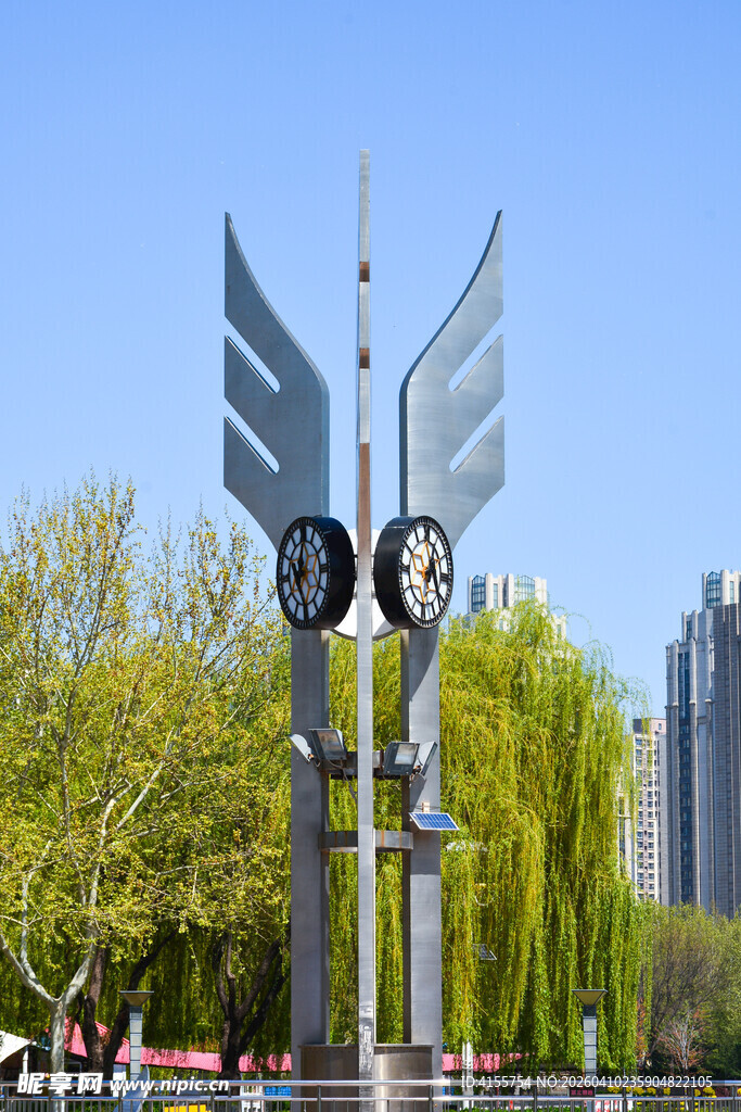城市独特造型时钟雕塑