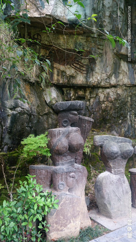 古朴石景 尽显自然雅韵