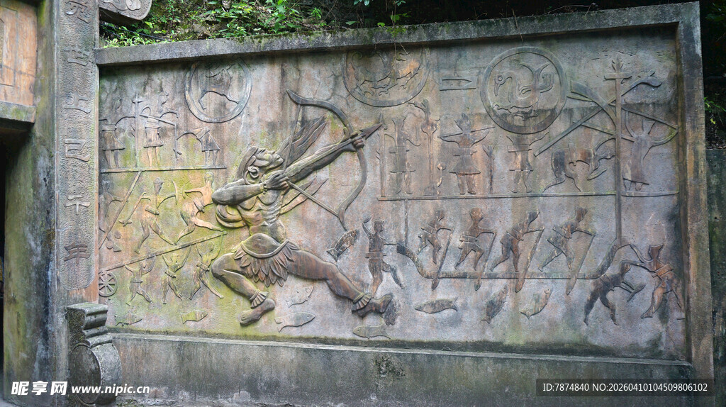 古老墙壁上的动物壁画