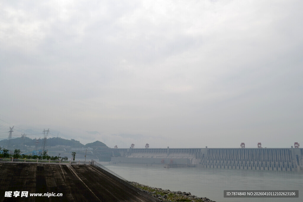 三峡大坝远景景观