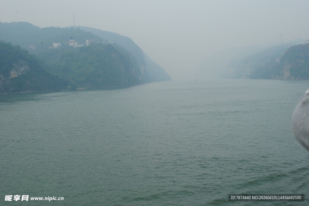 江上风光 远山近水