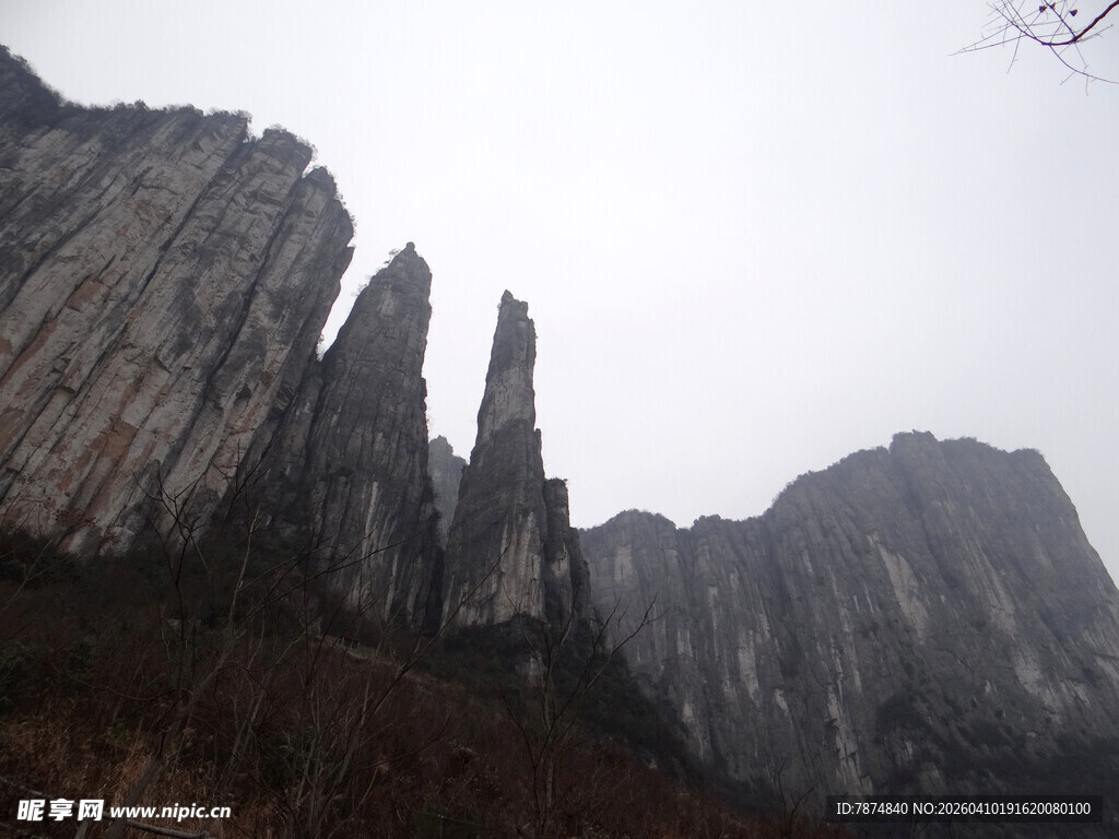 恩施壮观奇峰景色