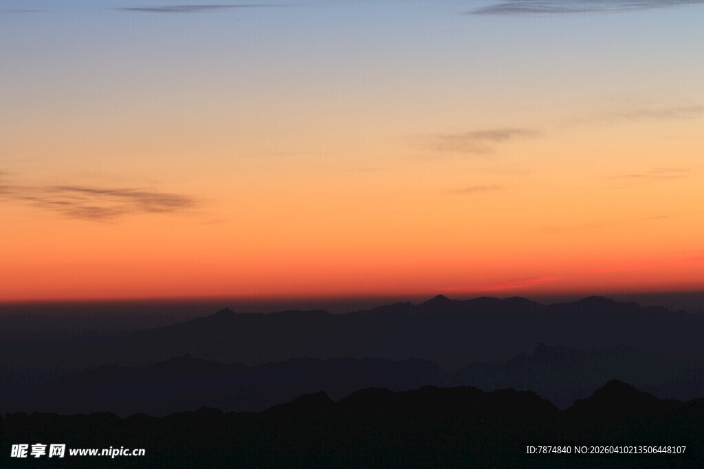 日落天际线美景