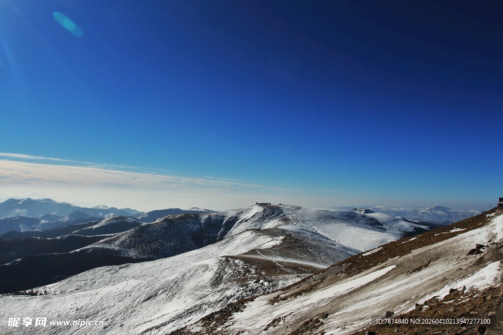 雪山壮丽风光