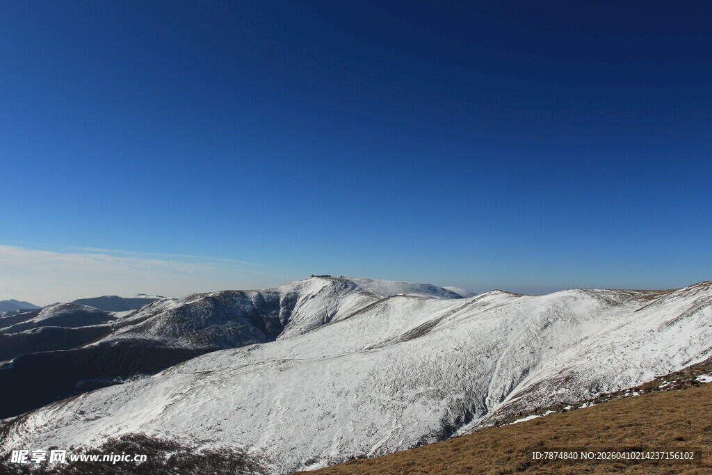 雪山壮丽风光