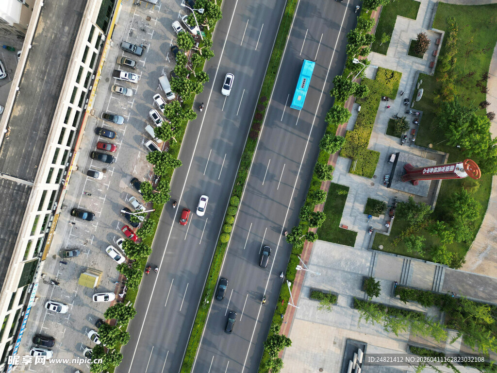 城市道路及周边停车景象