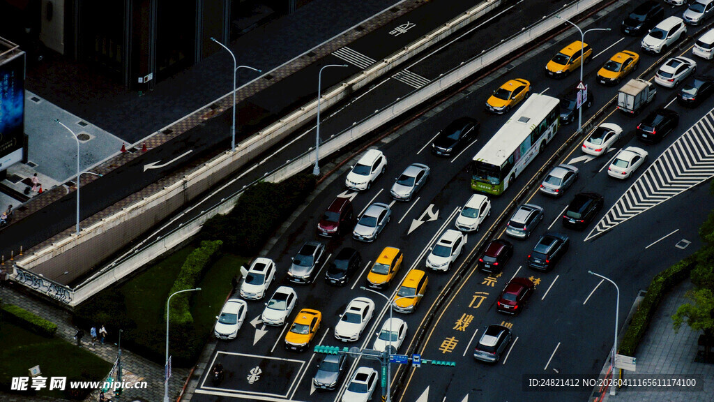 城市道路拥堵景象