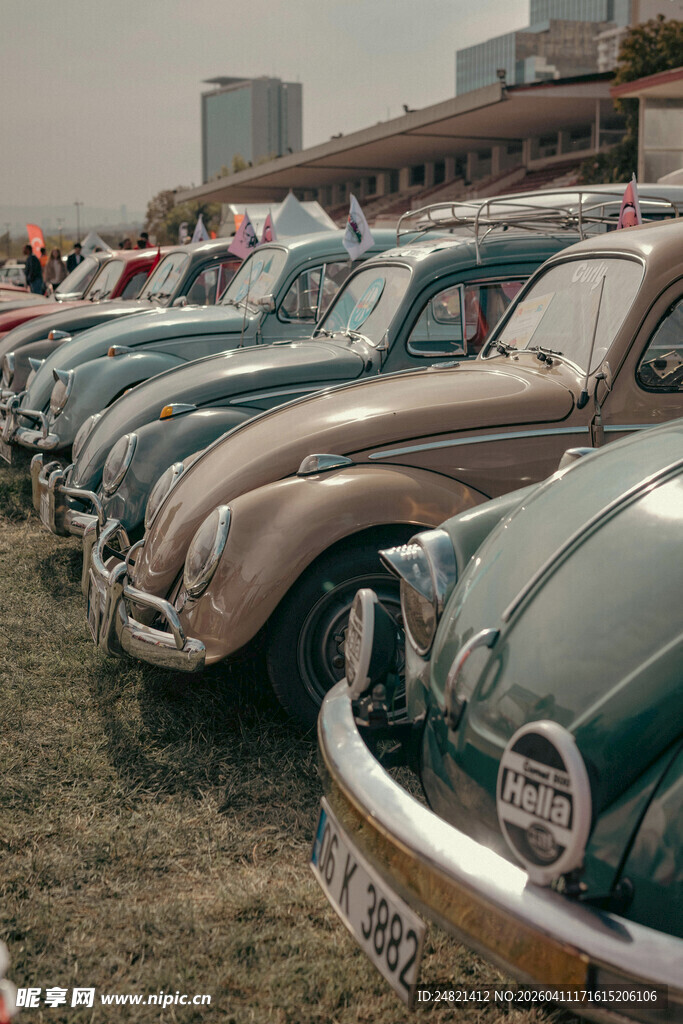 复古汽车展上的经典车型