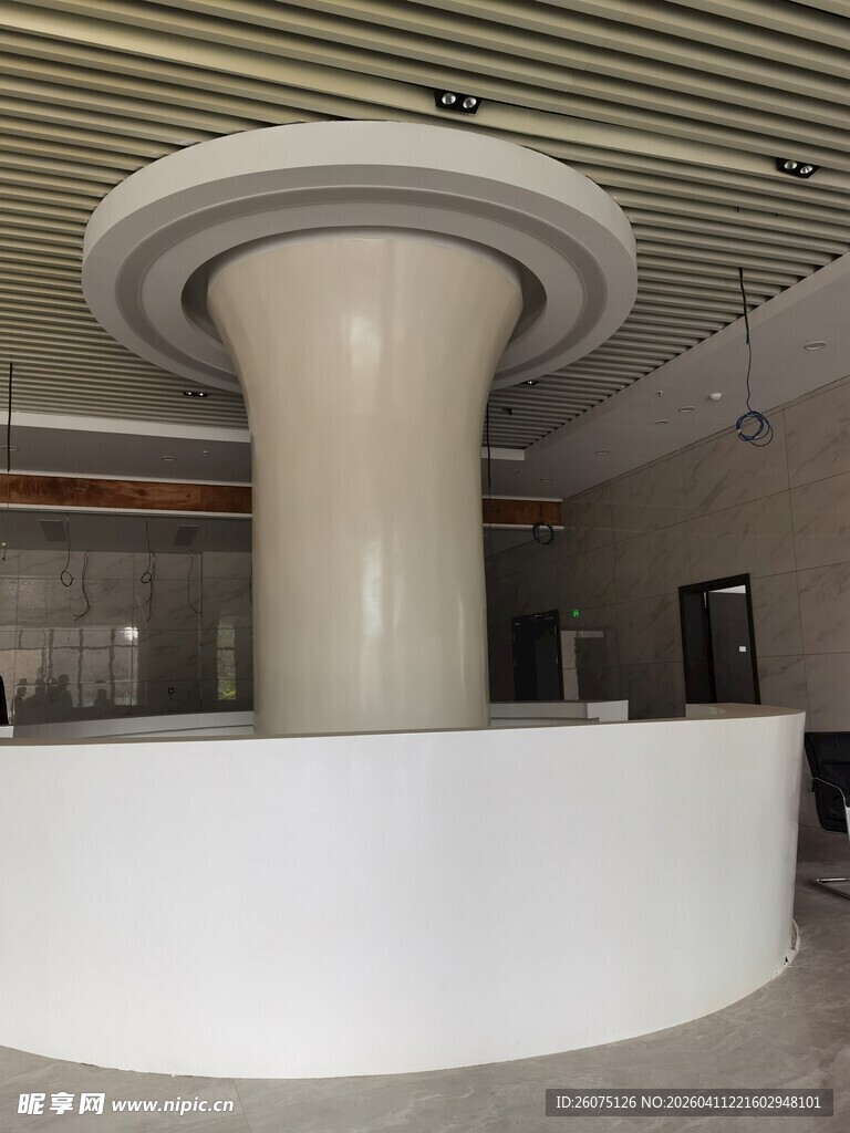 现代风格弧形前台设计