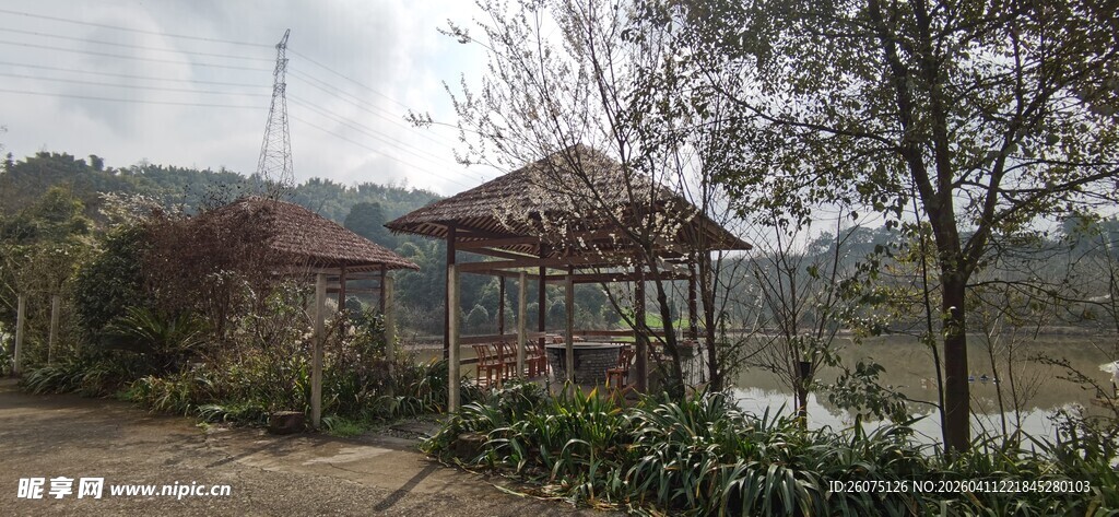 山间休闲凉亭景观