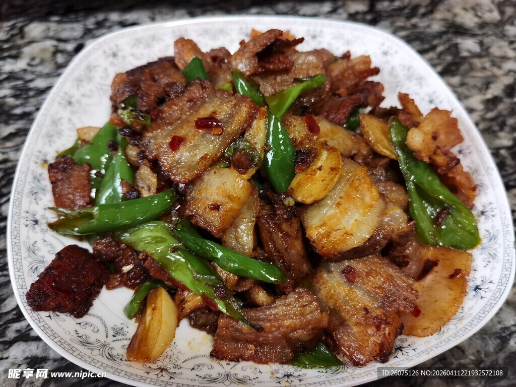 青椒炒肉盖饭