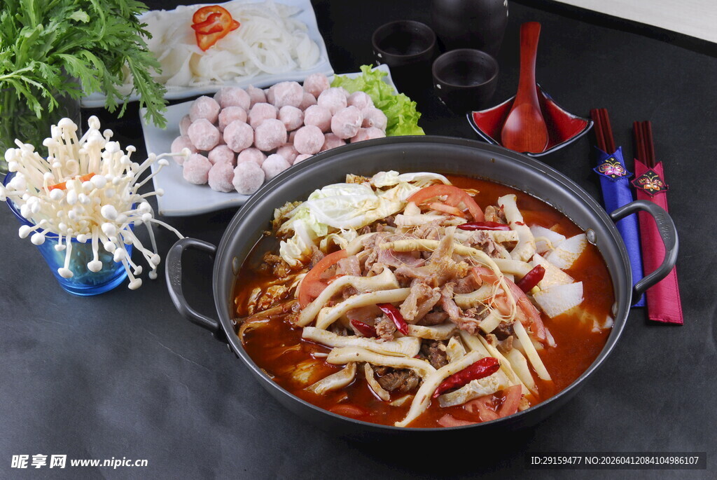 美味火锅食材丰富诱人