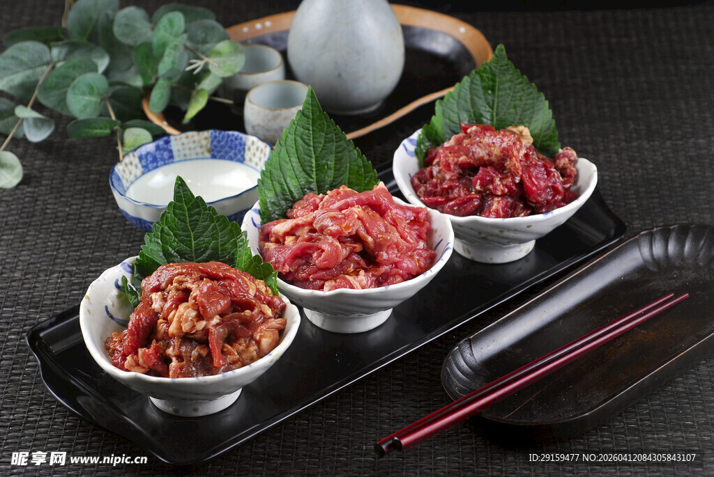 美味日式红肉料理三拼