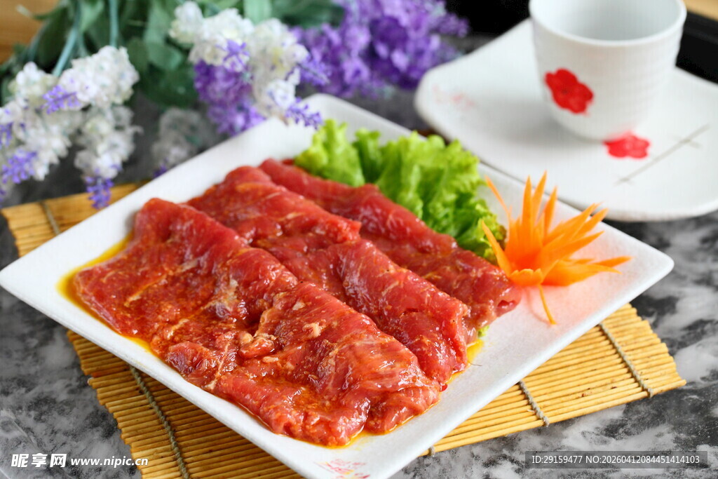 美味鲜嫩的酱牛肉摆盘