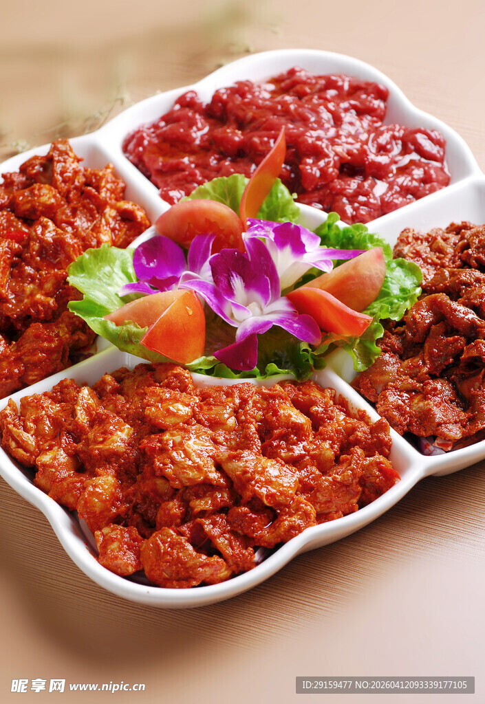 多样美味卤味拼盘