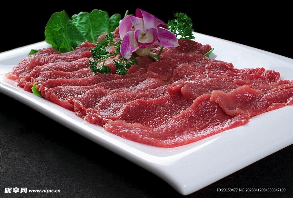 鲜嫩牛肉摆盘