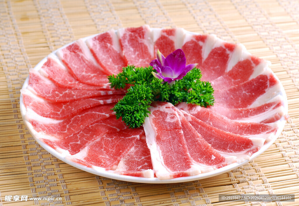 鲜切羊肉摆盘