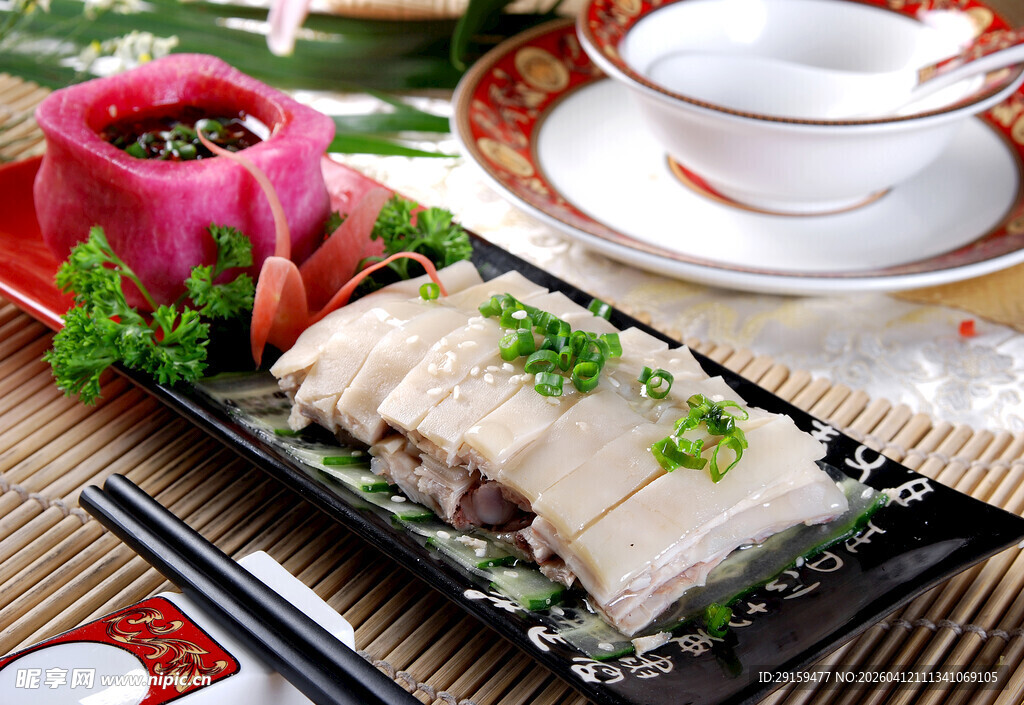 精致日式白切肉摆盘